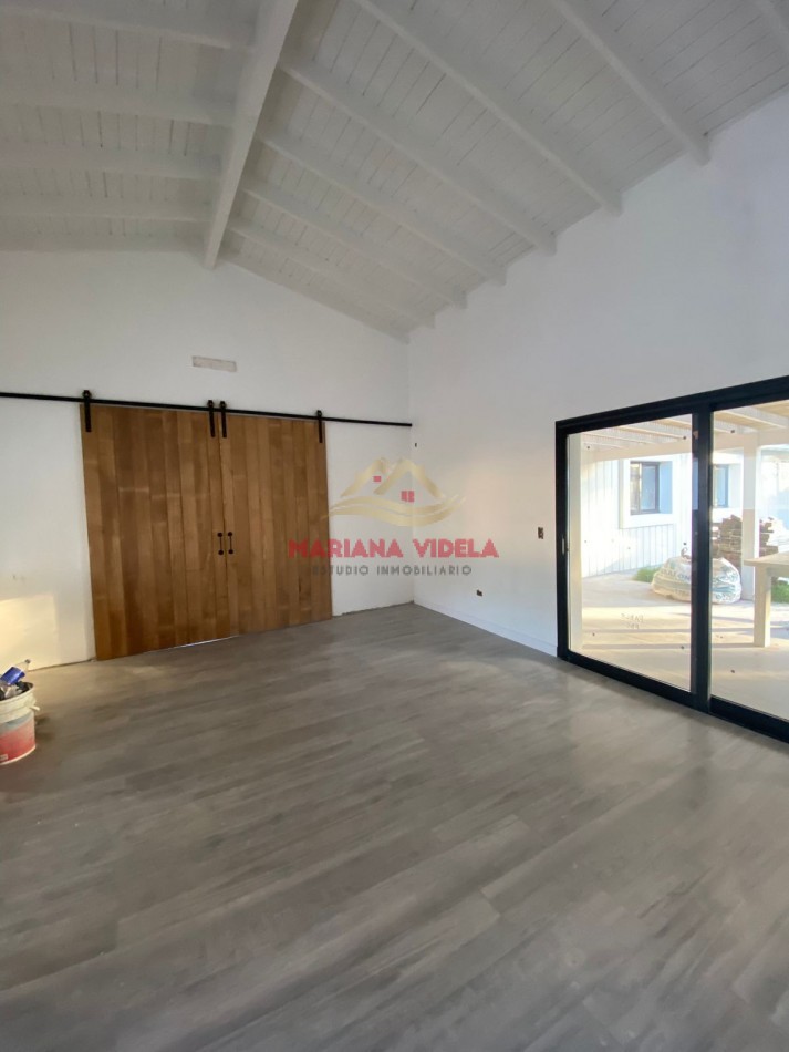 Casa en venta en Barrio Pioneros de Pinamar. Venta de pozo! FINANCIACION!