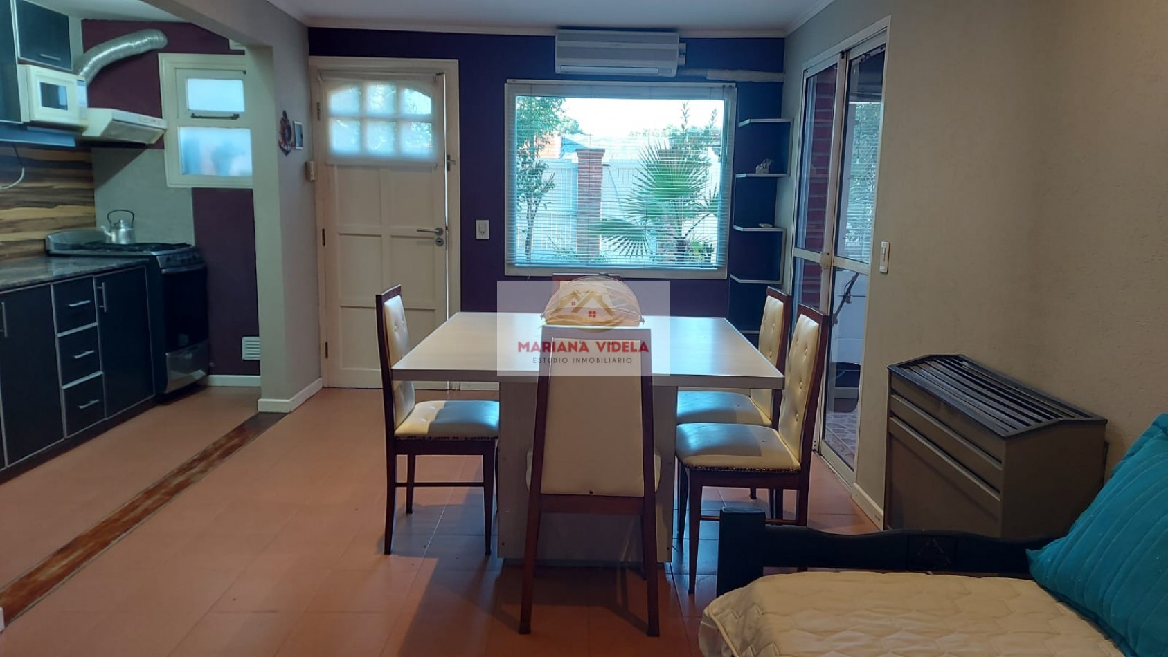 Casa en venta en Ostende, tipo PH. Equipada!
