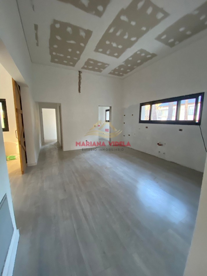 Casa en venta en Barrio Pioneros de Pinamar. Venta de pozo! FINANCIACION!