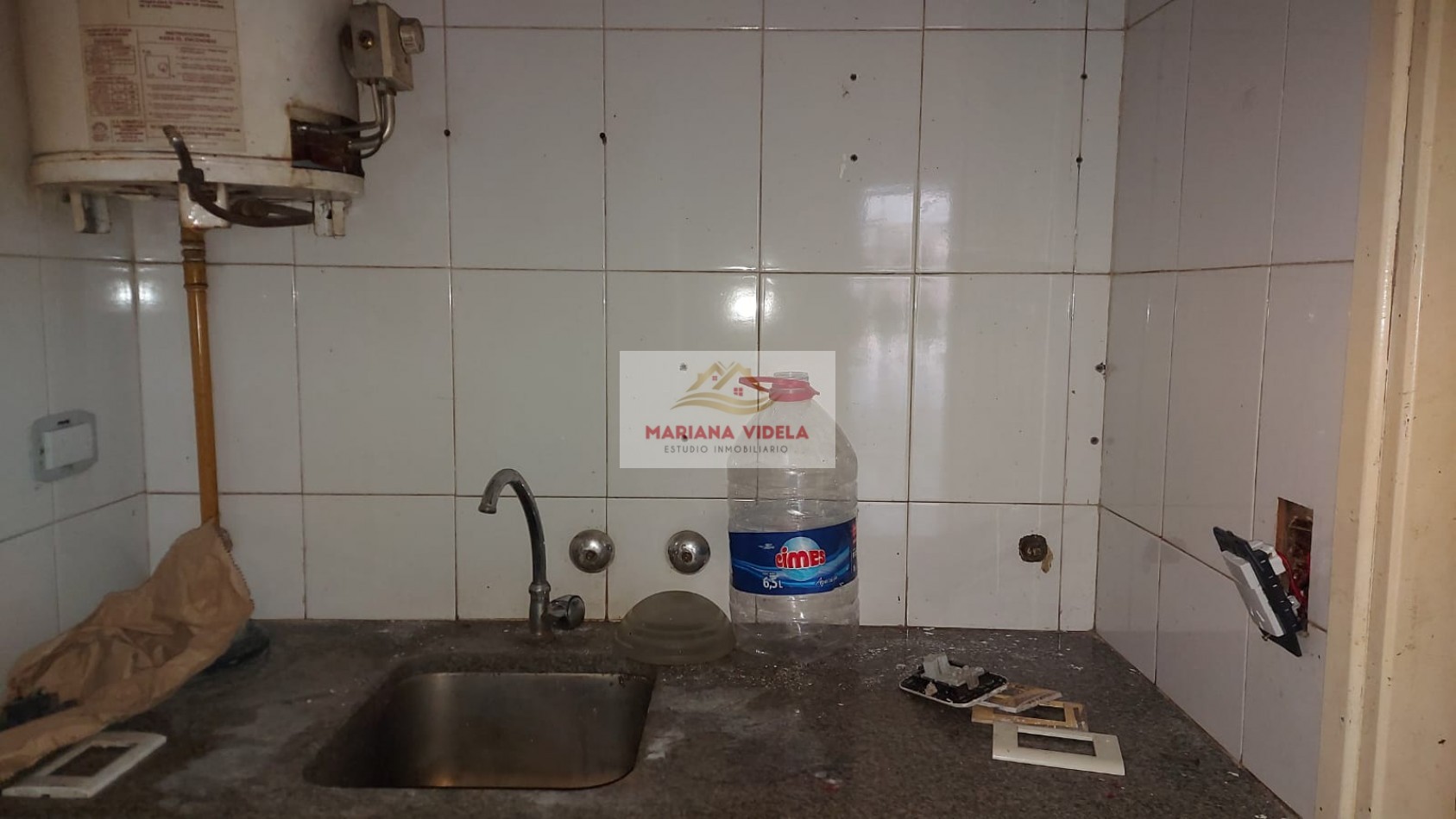 Local comercial en alquiler anual. Valeria del Mar.
