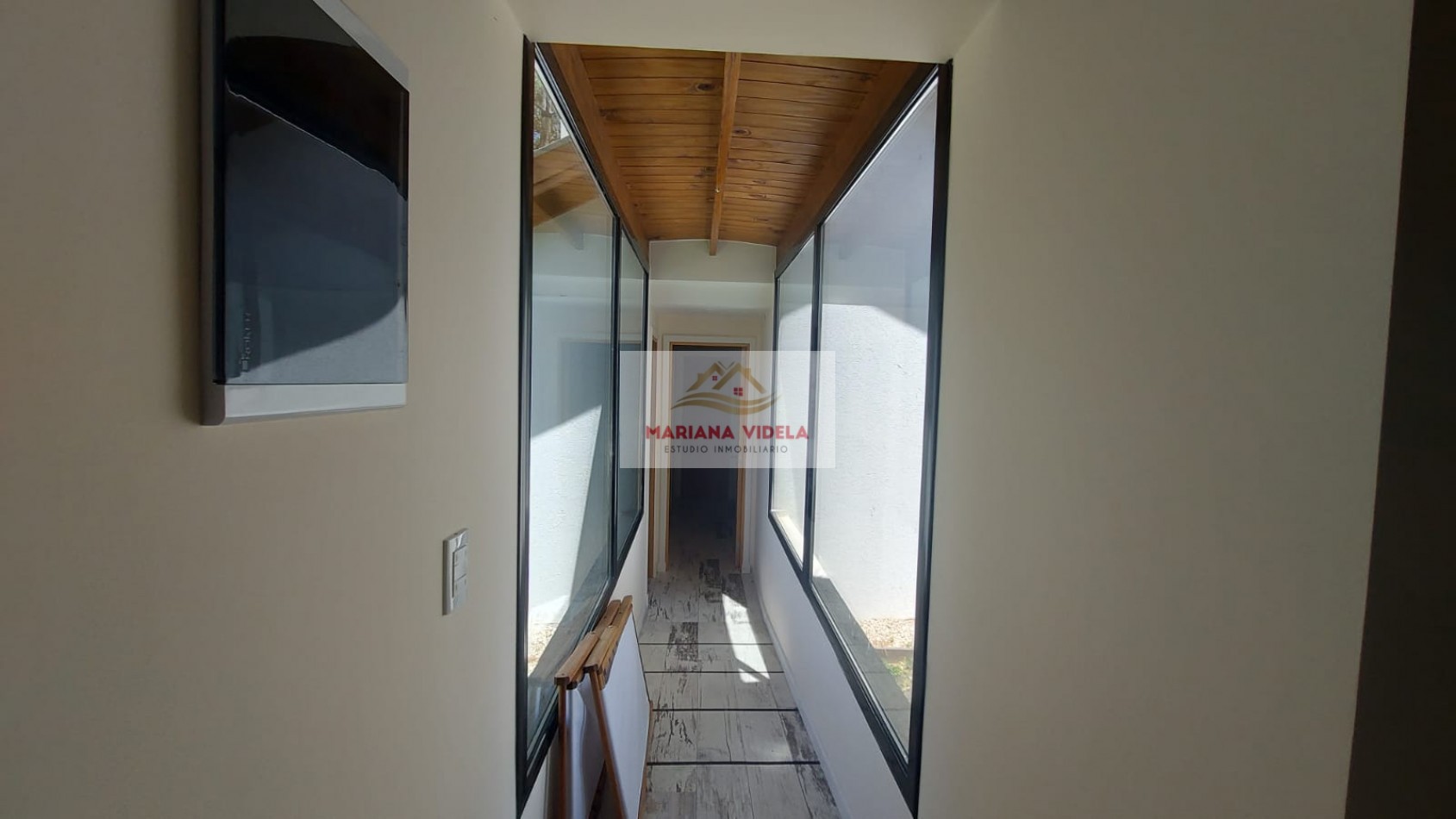 Casa en venta en Pinamar "LA CASA EN EL BOSQUE". Barrio Pioneros.