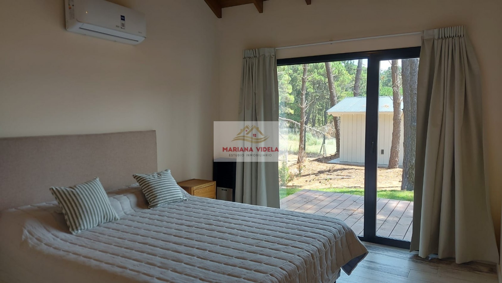 Casa en venta en Pinamar "LA CASA EN EL BOSQUE". Barrio Pioneros.