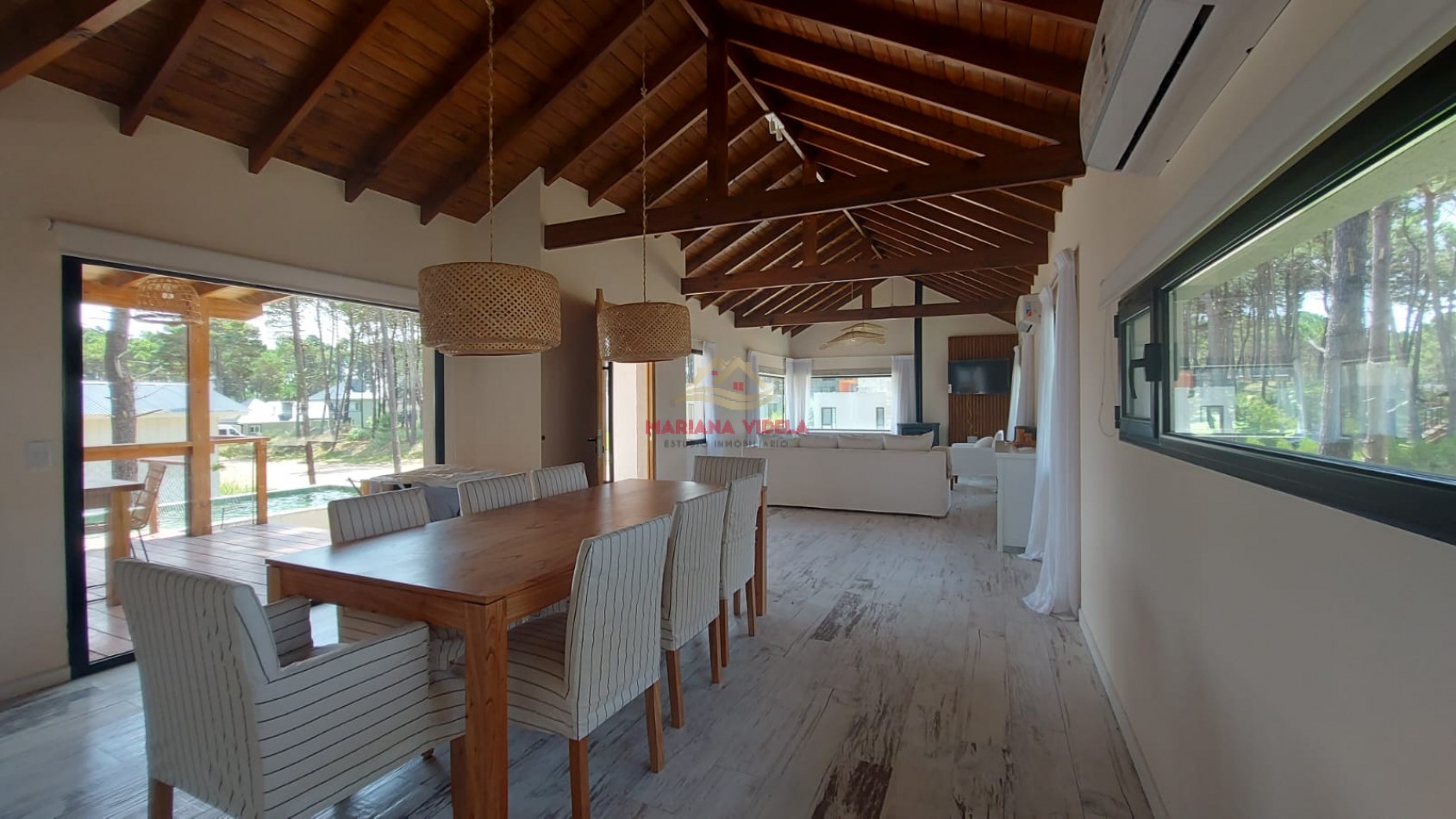 Casa en venta en Pinamar "LA CABAÑA FAMILIAR". Barrio Pioneros.