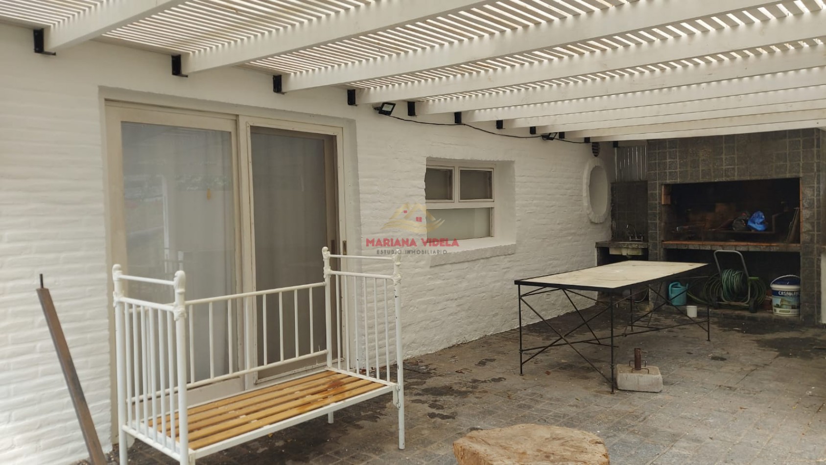 Casa en venta en Zona Golf de Pinamar.