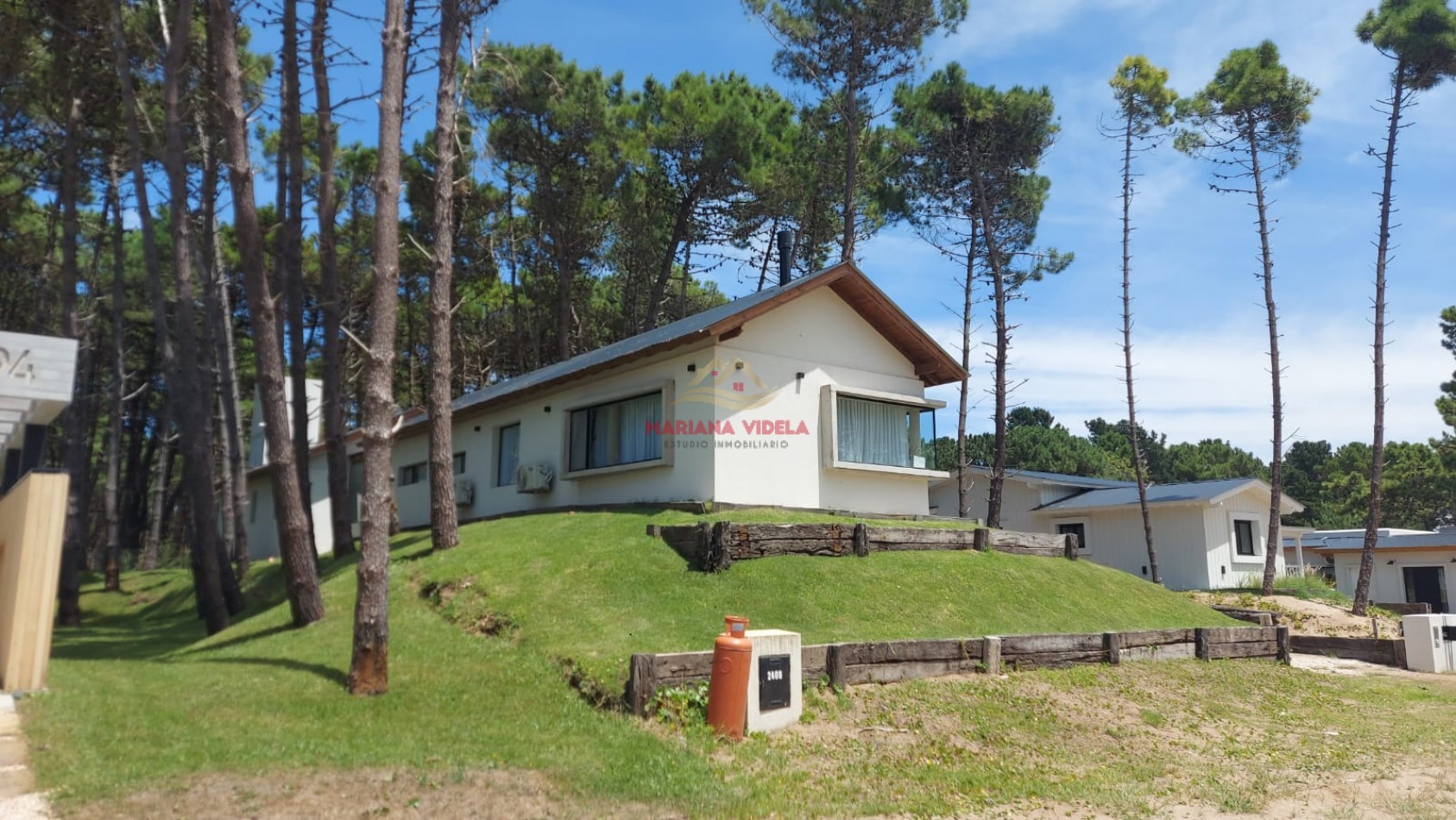 Casa en venta en Pinamar "LA CABAÑA FAMILIAR". Barrio Pioneros.