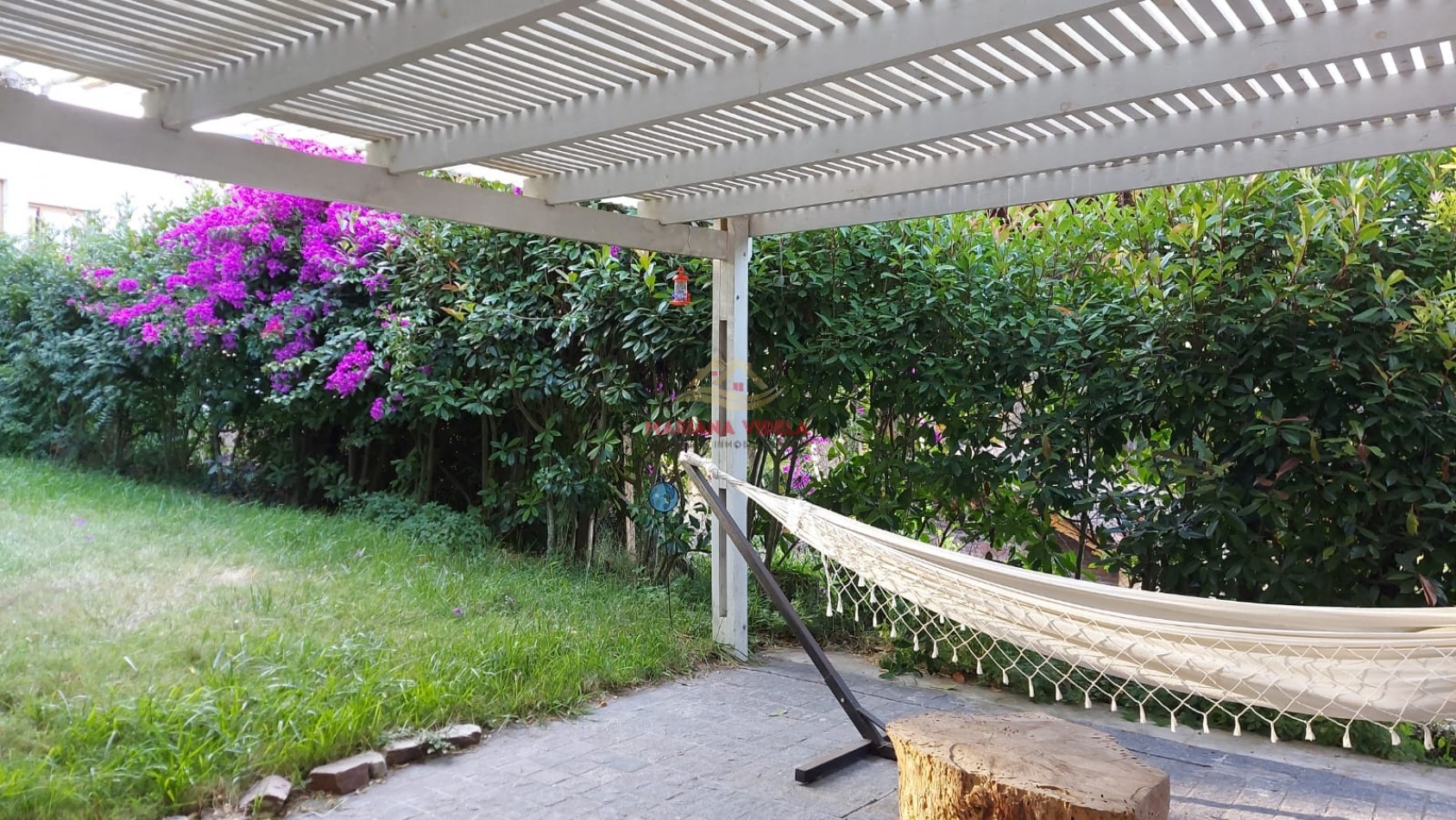 Casa en venta en Zona Golf de Pinamar.
