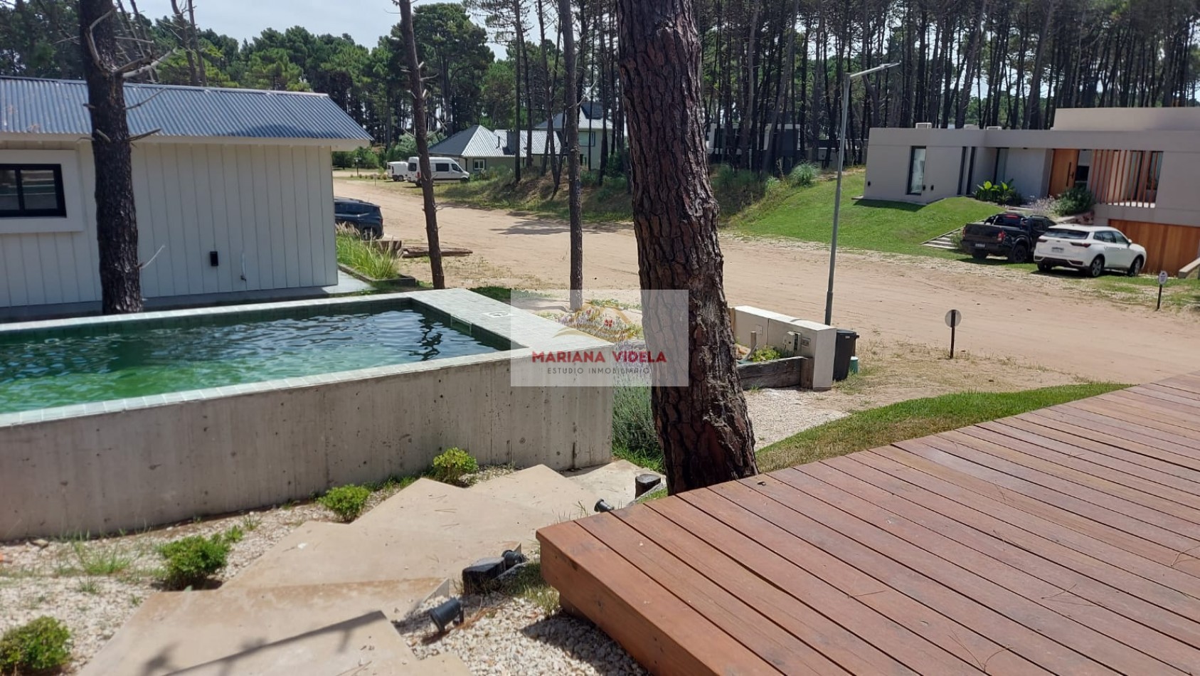 Casa en venta en Pinamar "LA CASA EN EL BOSQUE". Barrio Pioneros.