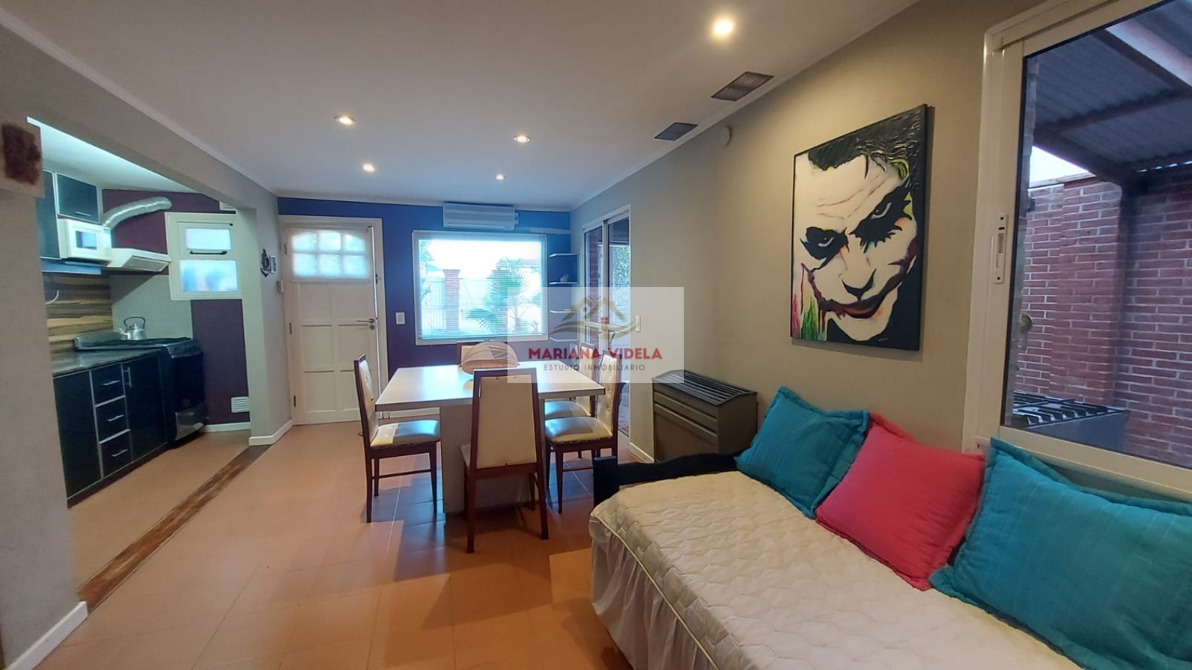 Casa en venta en Ostende, tipo PH. Equipada!
