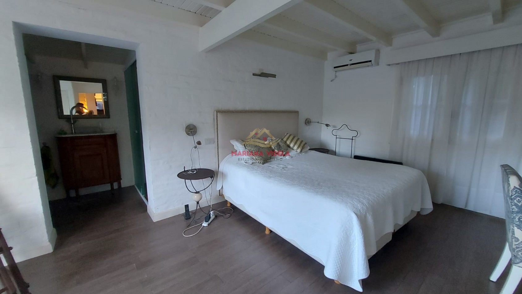 Casa en venta en Zona Golf de Pinamar.