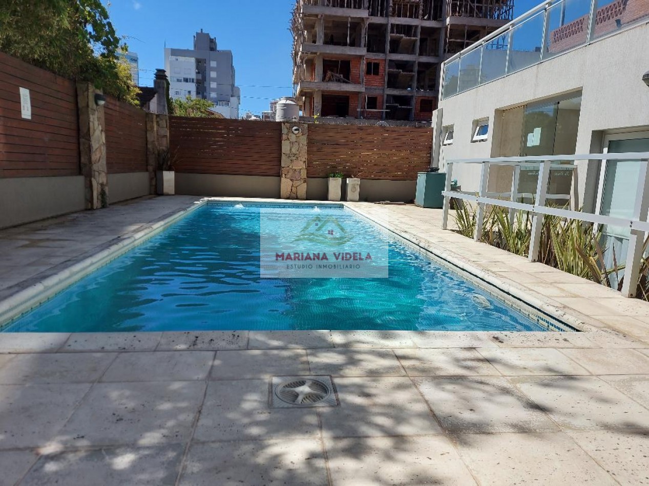 Departamento Monoambiente en alquiler Hasta Noviembre 2025. Pinamar Centro. Cochera y amenities. Mensual.