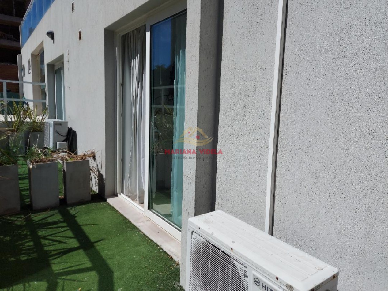 Departamento Monoambiente en alquiler Hasta Noviembre 2025. Pinamar Centro. Cochera y amenities.