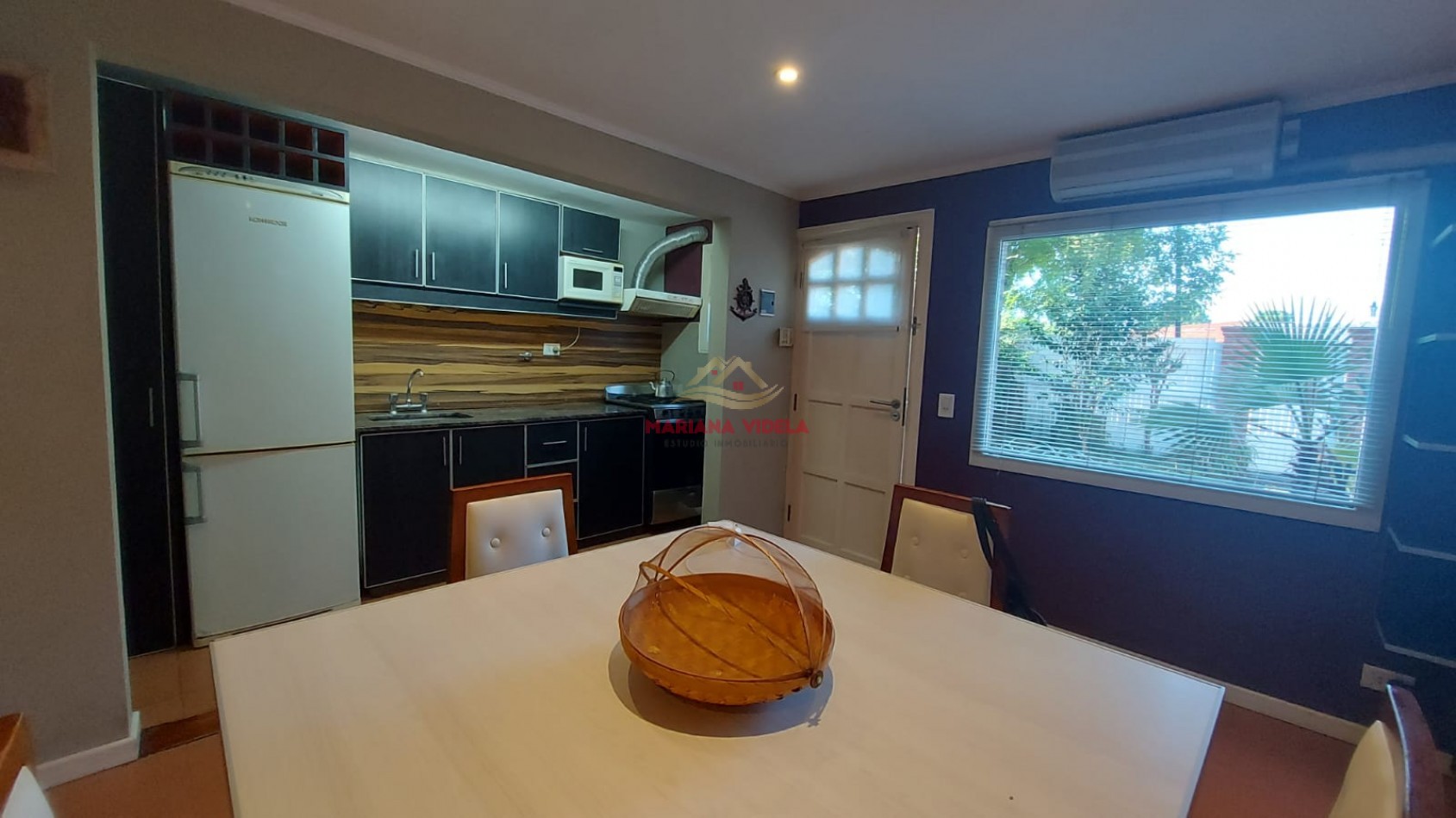 Casa en venta en Ostende, tipo PH. Equipada!