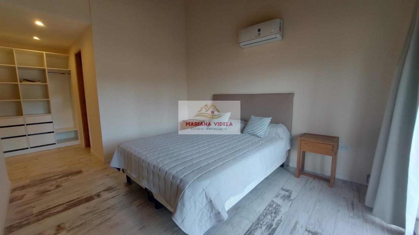 Casa en venta en Pinamar "LA CASA EN EL BOSQUE". Barrio Pioneros.