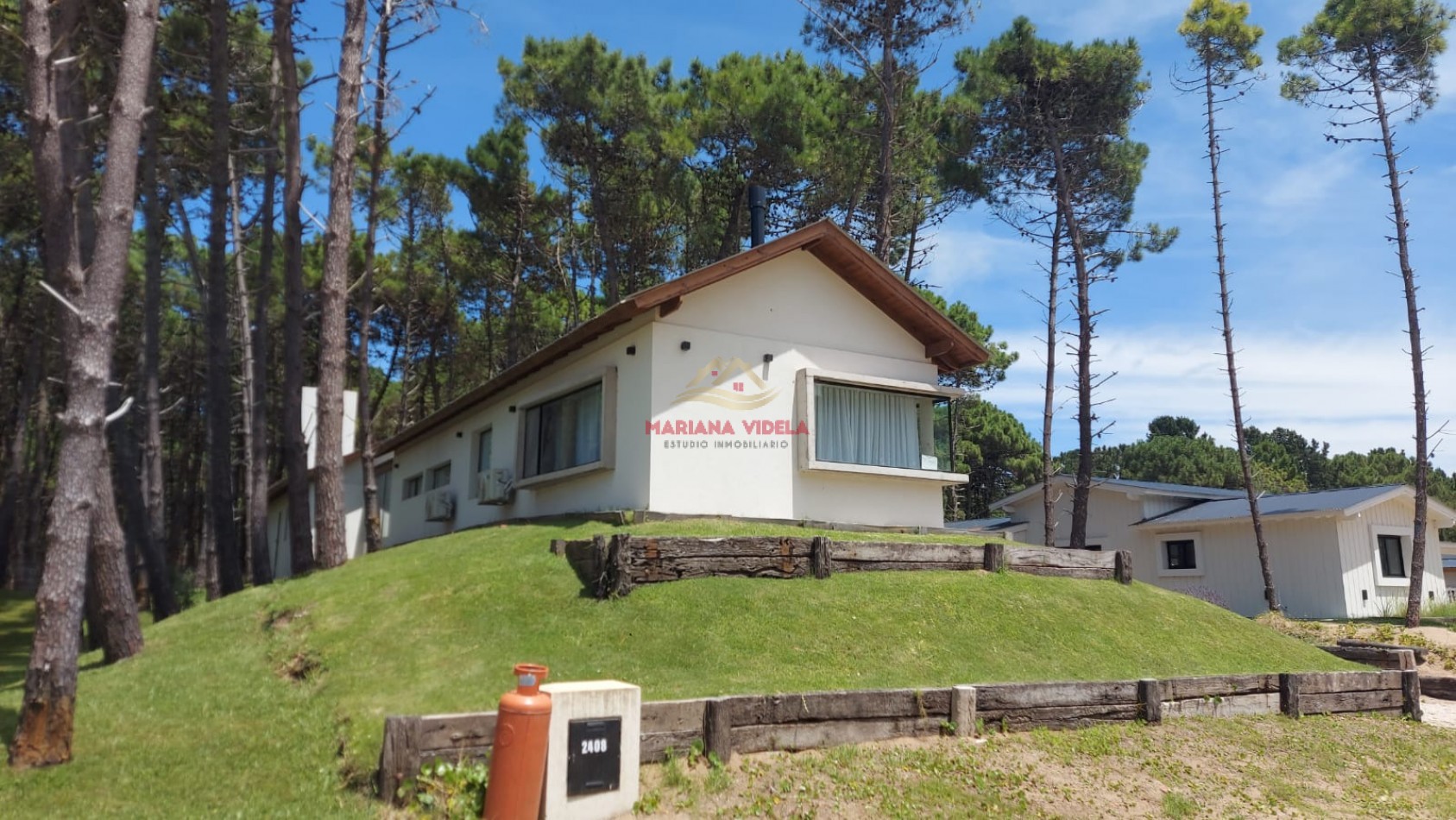 Casa en venta en Pinamar "LA CABAÑA FAMILIAR". Barrio Pioneros.