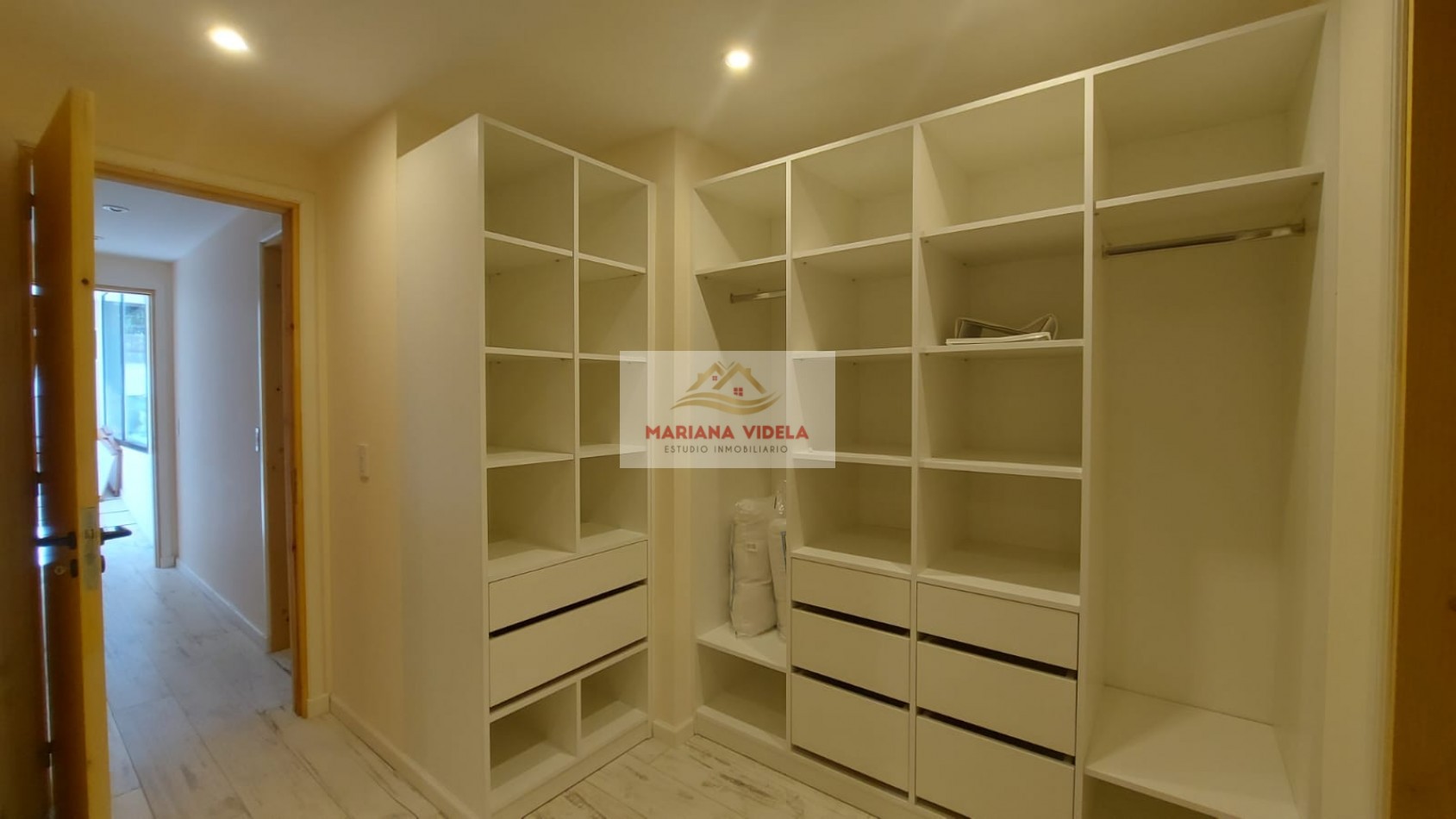 Casa en venta en Pinamar "LA CASA EN EL BOSQUE". Barrio Pioneros.