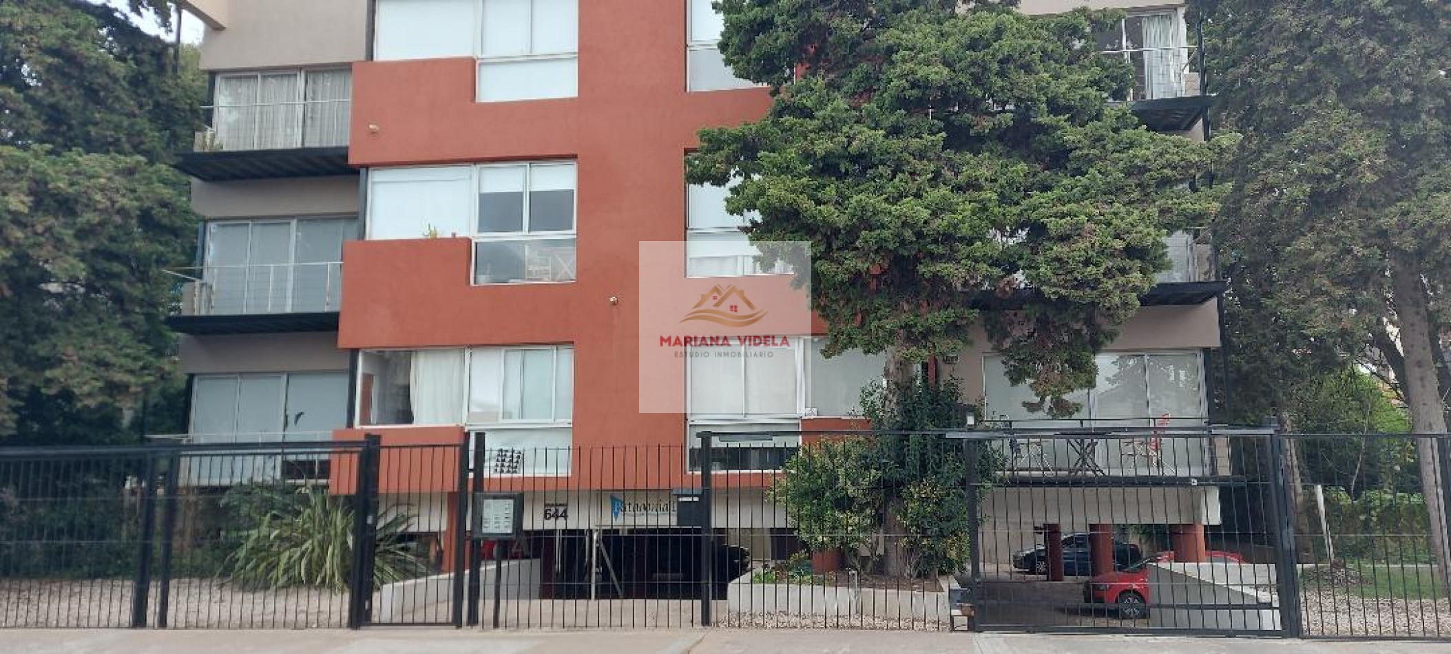 Cochera en alquiler anual en Pinamar (Centro Administrativo).