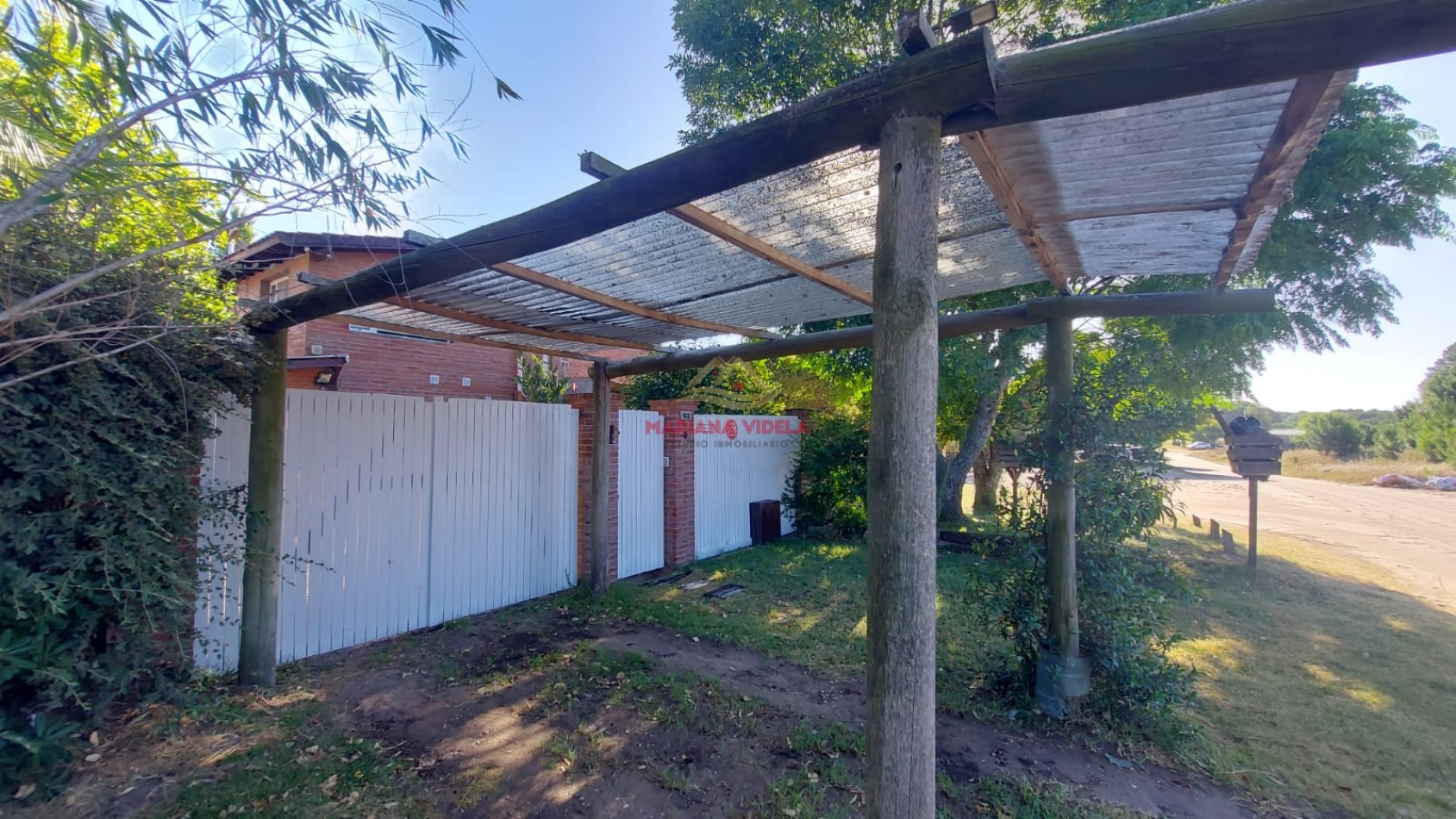 Casa en venta en Ostende, tipo PH. Equipada!