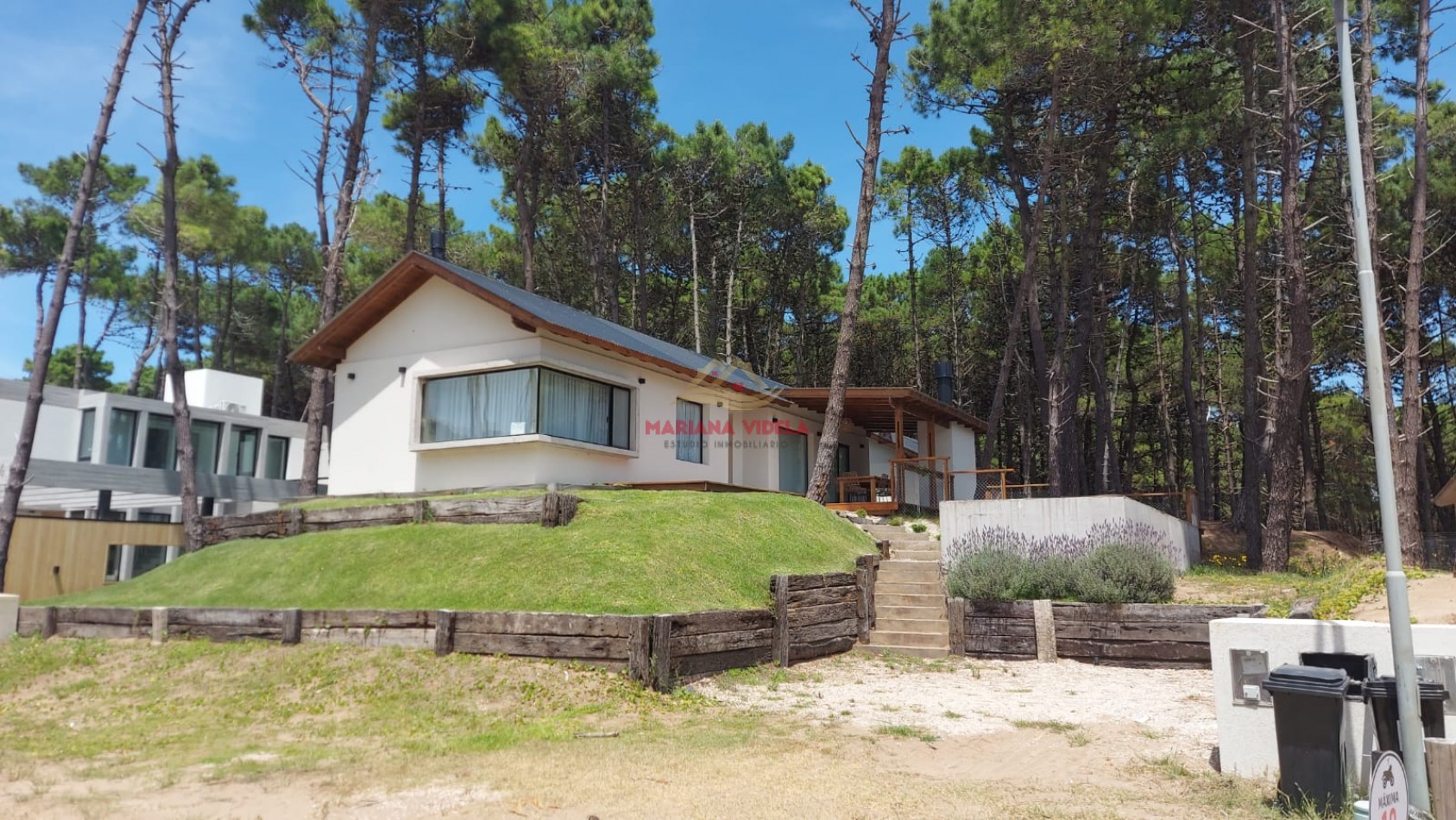 Casa en venta en Pinamar "LA CABAÑA FAMILIAR". Barrio Pioneros.