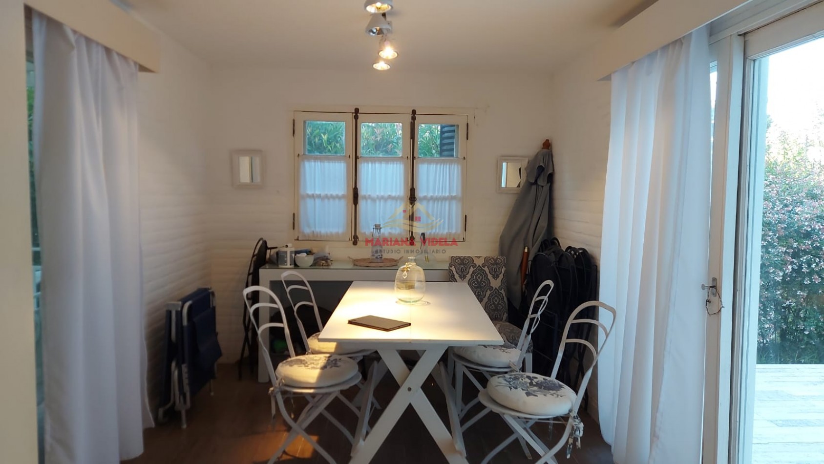 Casa en venta en Zona Golf de Pinamar.