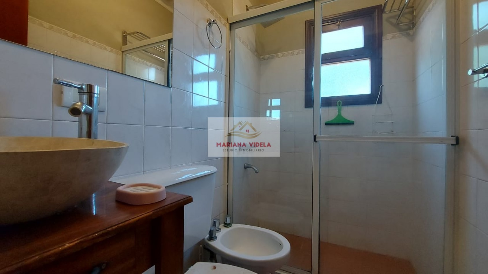 Casa en venta en Ostende, tipo PH. Equipada!