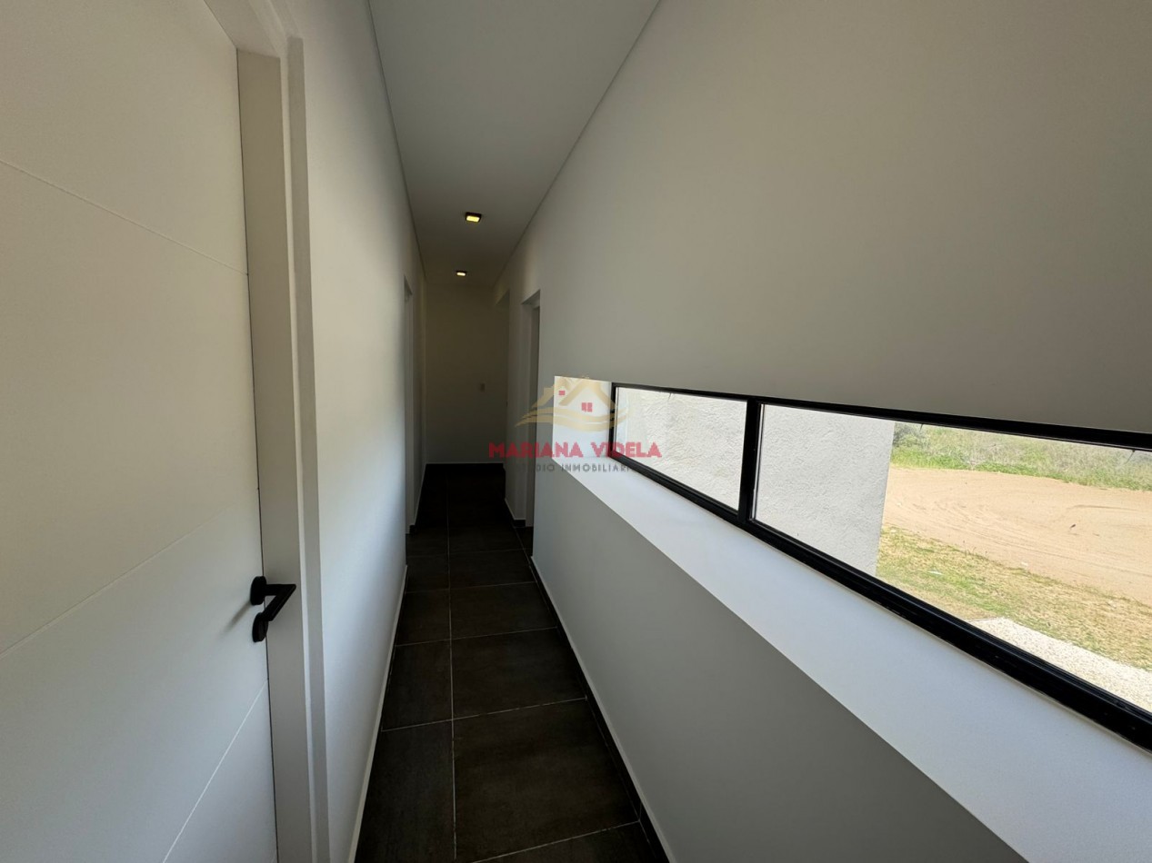 Casa en venta en Costa Esmeralda - A estrenar! Totalmente equipada.
