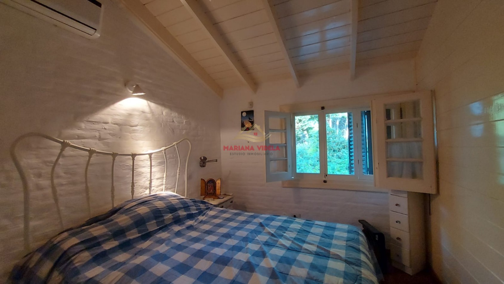 Casa en venta en Zona Golf de Pinamar.