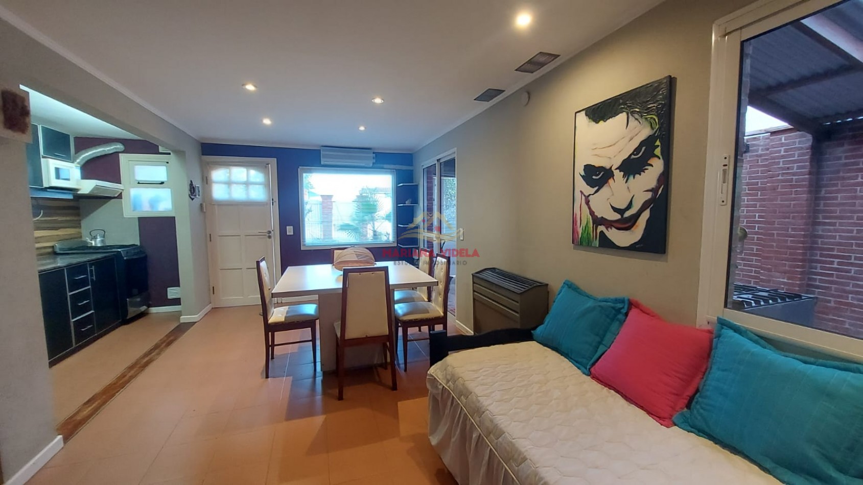 Casa en venta en Ostende, tipo PH. Equipada!