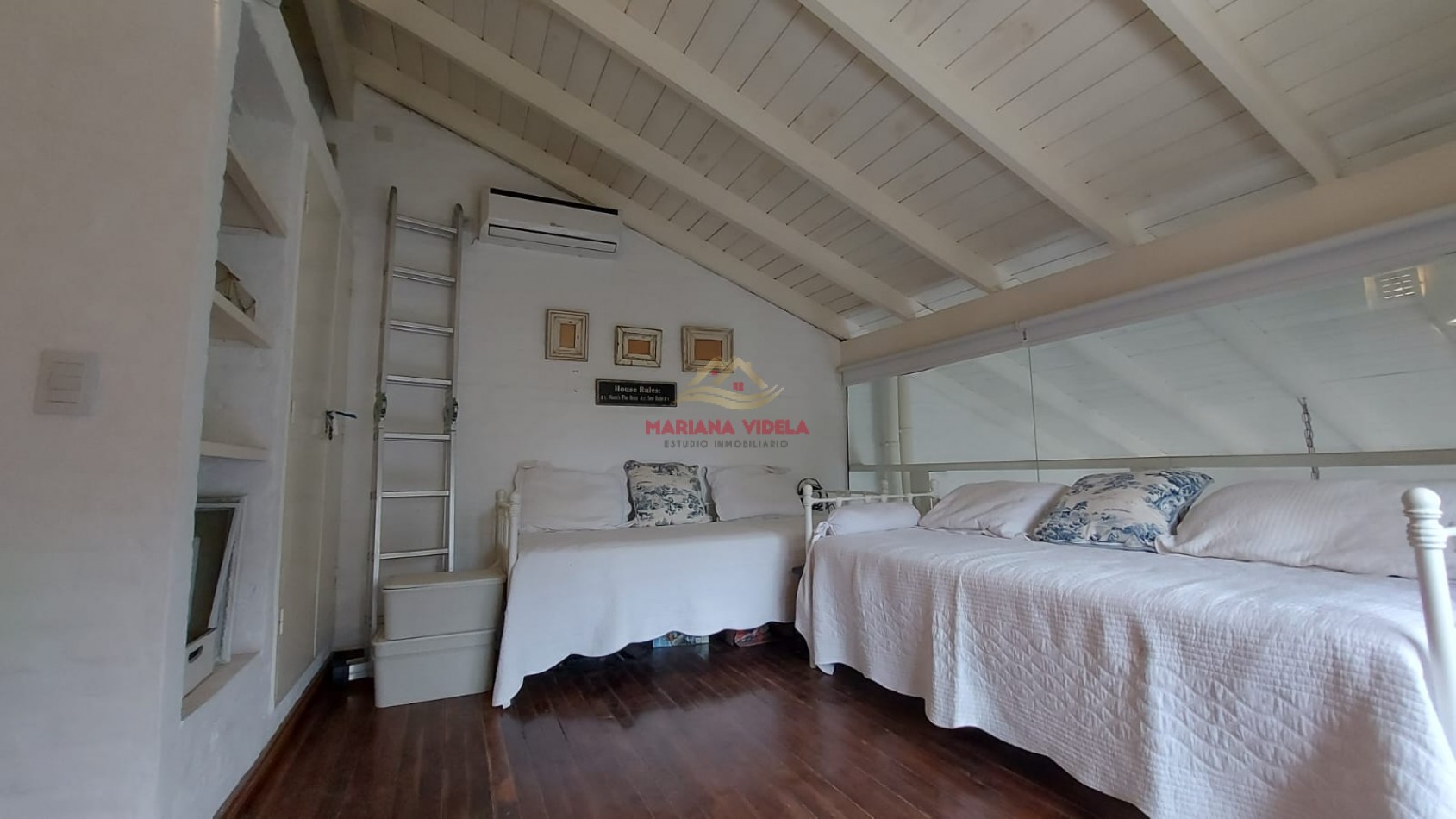 Casa en venta en Zona Golf de Pinamar.