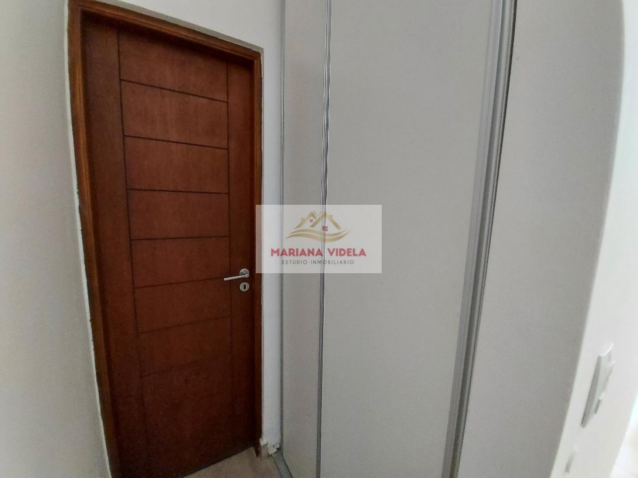 Departamento Monoambiente en alquiler Hasta Noviembre 2025. Pinamar Centro. Cochera y amenities. Mensual.