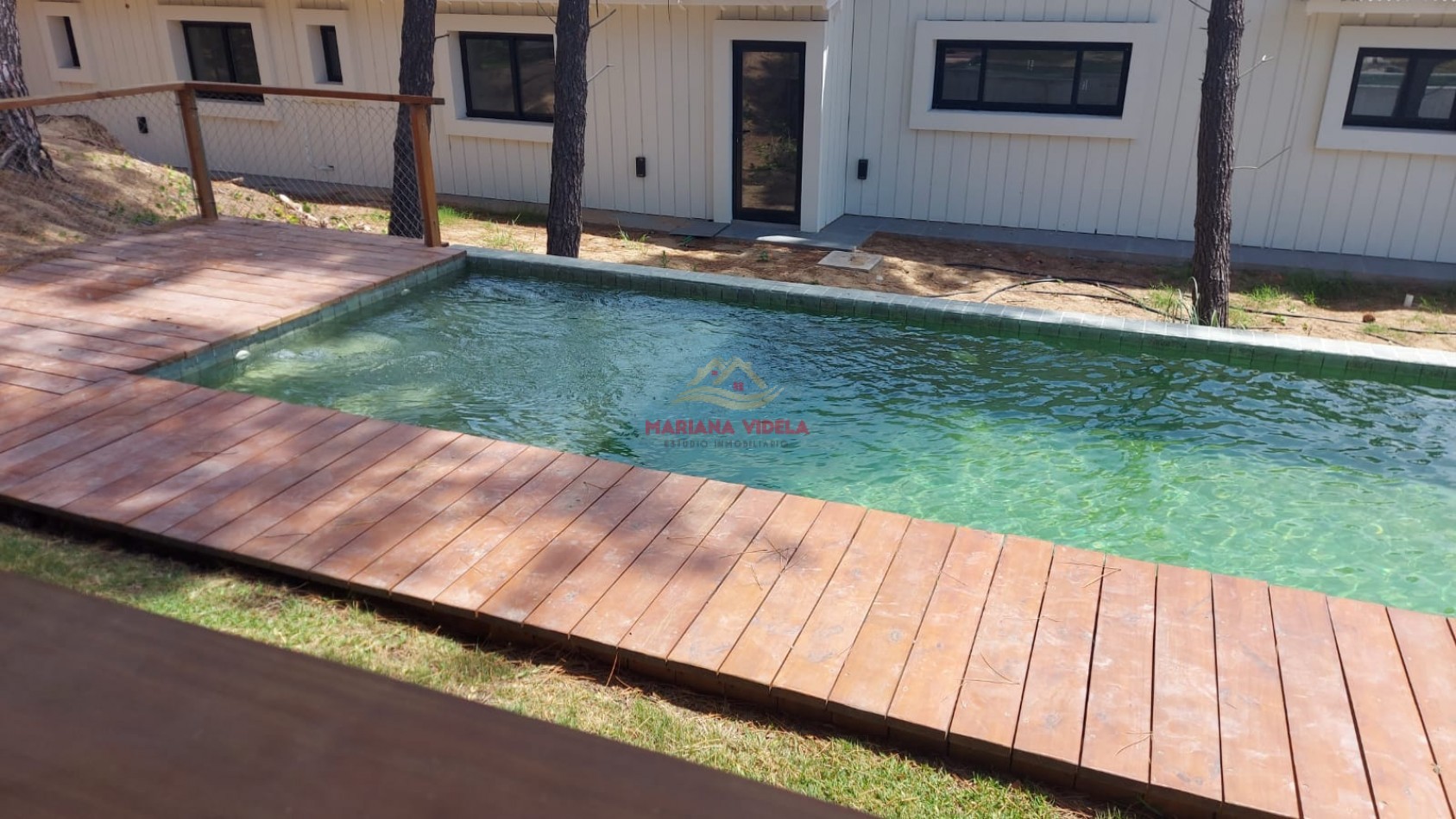 Casa en venta en Pinamar "LA CABAÑA FAMILIAR". Barrio Pioneros.