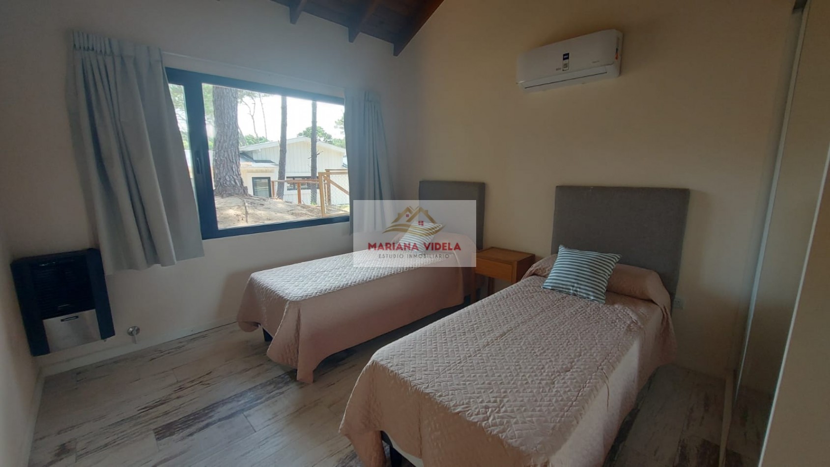 Casa en venta en Pinamar "LA CASA EN EL BOSQUE". Barrio Pioneros.