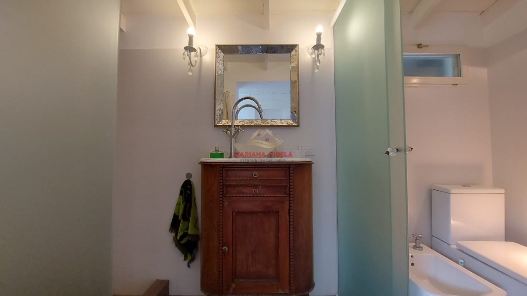 Casa en venta en Zona Golf de Pinamar.