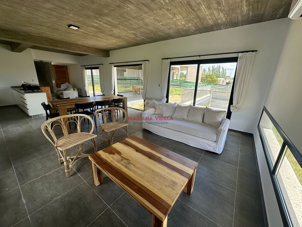 Casa en venta en Costa Esmeralda - A estrenar! Totalmente equipada.