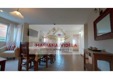 Departamento en alquiler anual. 3 dormitorios. Mar de Ostende. PB 1.