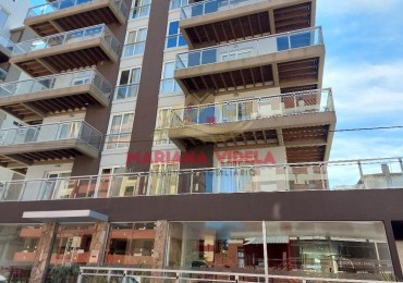 Departamento Monoambiente en alquiler Hasta Noviembre 2025. Pinamar Centro. Cochera y amenities.